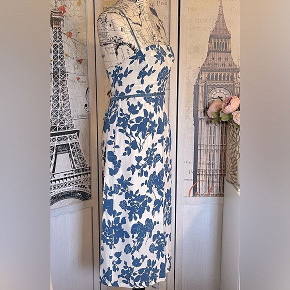 Boho Blue Floral On White Inlay Velvet Strap Accented Adjustable Midi Dress - Picture 2 of 12